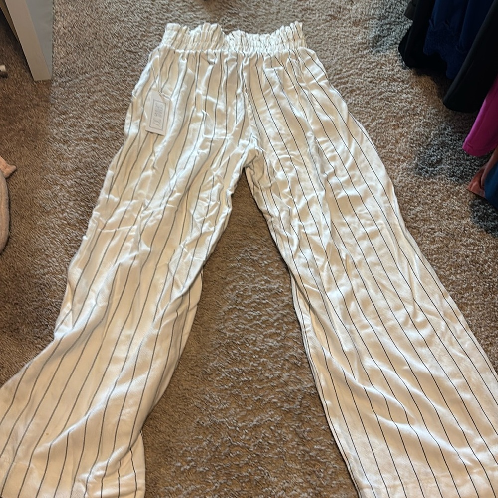 Sienna sky cream pants with black stripe brand new